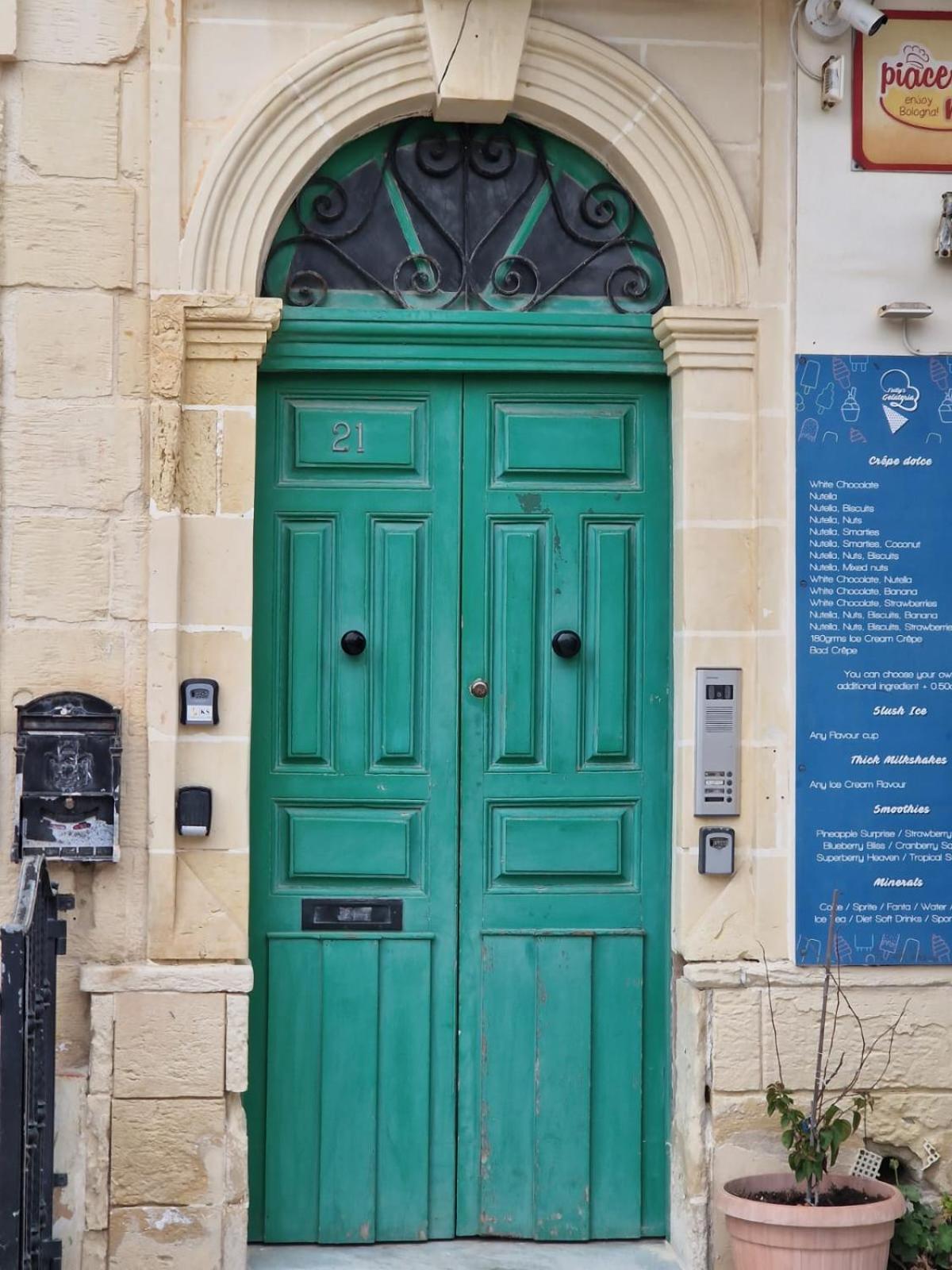 Korzo Suites Senglea Waterfront ภายนอก รูปภาพ