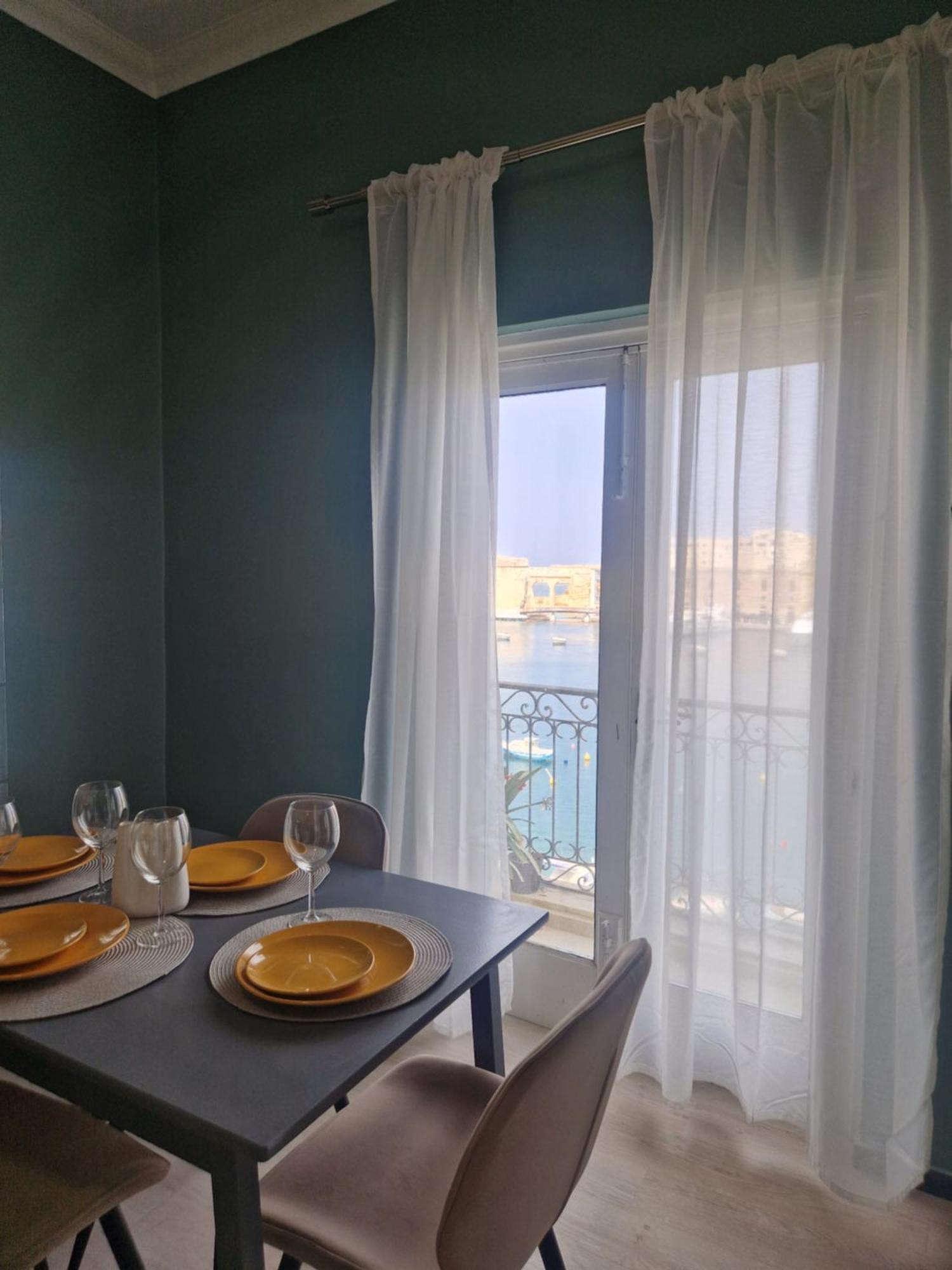 Korzo Suites Senglea Waterfront ภายนอก รูปภาพ