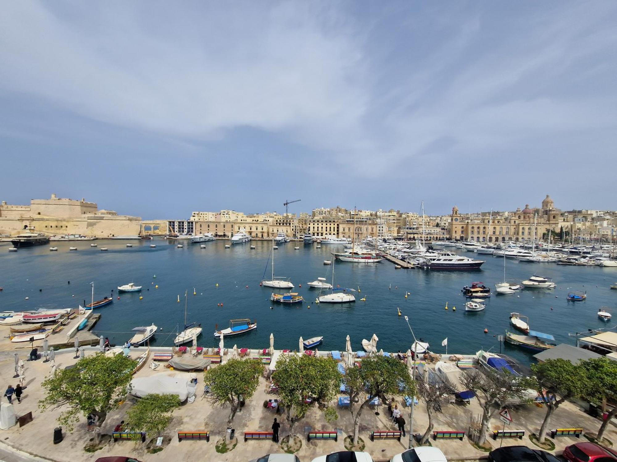 Korzo Suites Senglea Waterfront ภายนอก รูปภาพ